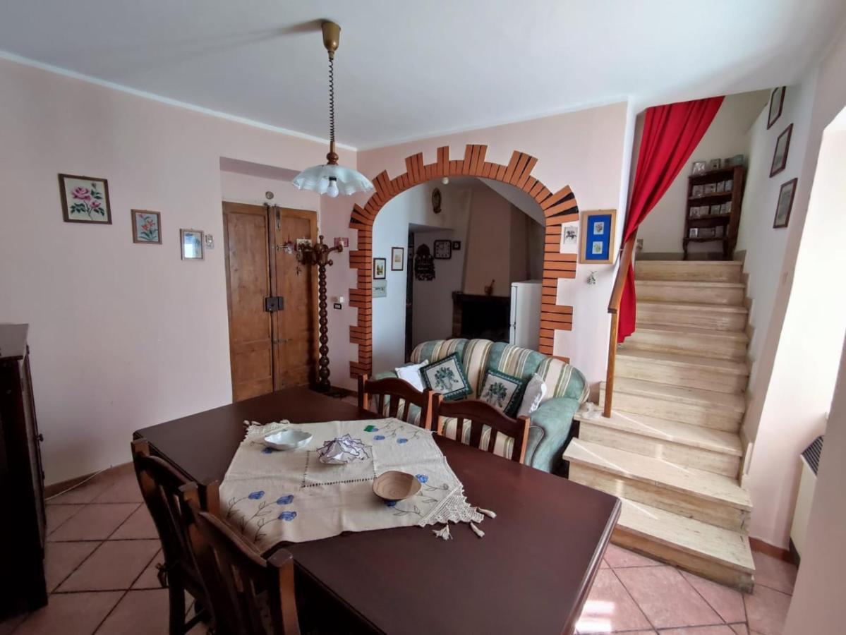 Casa Vacanza Nonna Maria Calvi dellʼ Umbria Esterno foto